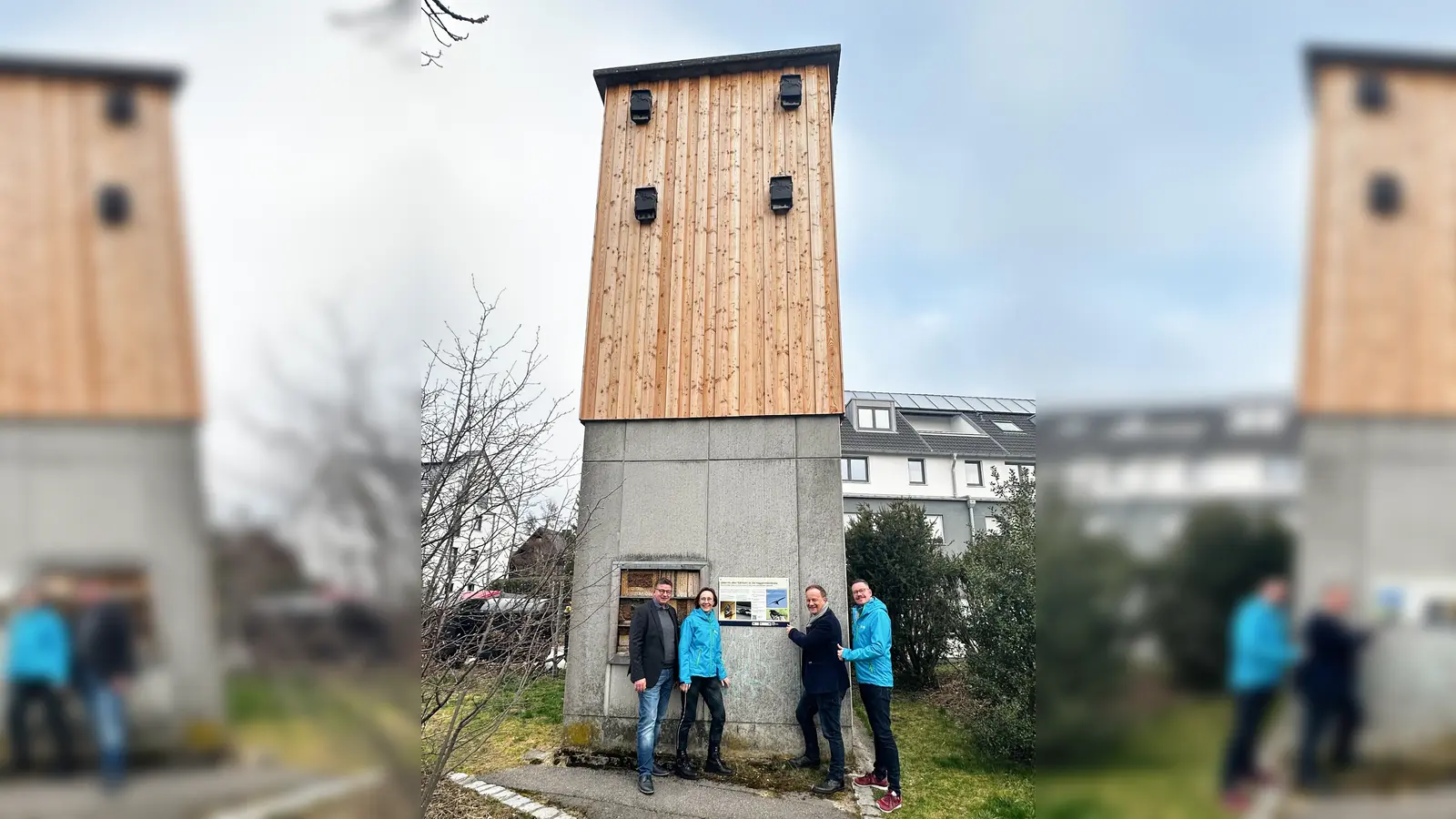 Bei der Eröffnung: Bürgermeister Ulrich Proske, Roswita Holzmann (UNB), Landrat Robert Niederge säß und Frank Burkhardt (UNB).  (Foto: Landratsamt Ebersberg)