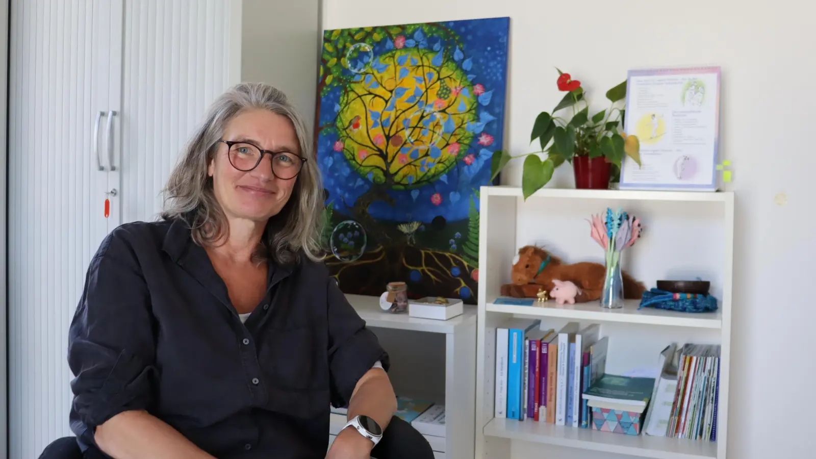 Olivia Kirchner leitet die Beratungsstelle der Sozialpsychiatrischen Dienste Bogenhausen/Region Nord-Ost, die auch für Ismaning und Unterföhring zuständig ist. (Foto: bas)