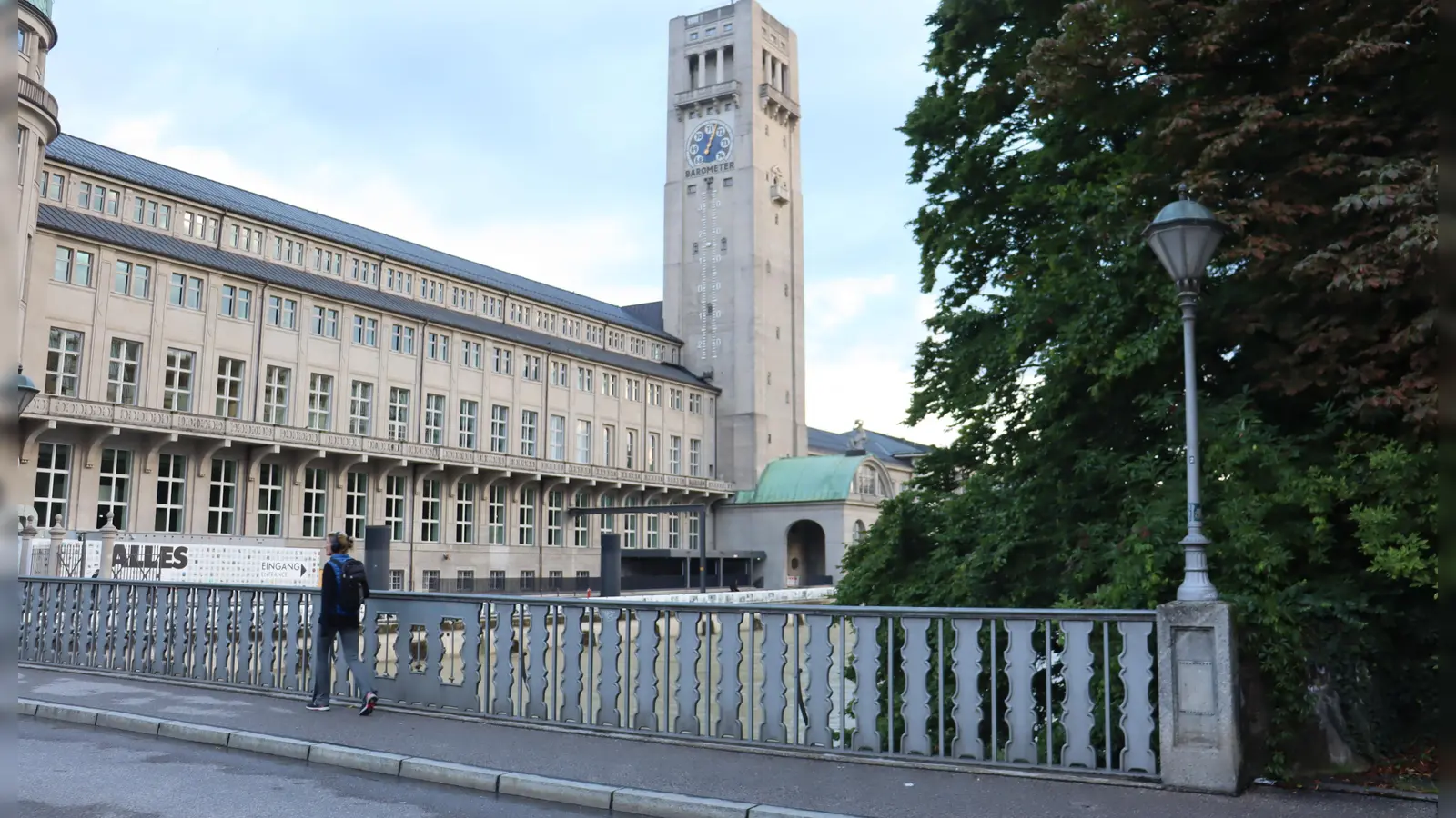 Die Boschbrücke zum Deutschen Museum ist eine der vielen Brücken und Querungen, die sich im Stadtgebiet befinden. Die Vermessung dient ihrem Erhalt.  (Foto: mha)