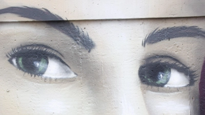 Durch praktische Übungen und Anleitungen durch den erfahrenen Künstler erwa.one können beim Nepomuk-Workshop Werke gestaltet werden. (Foto: job)