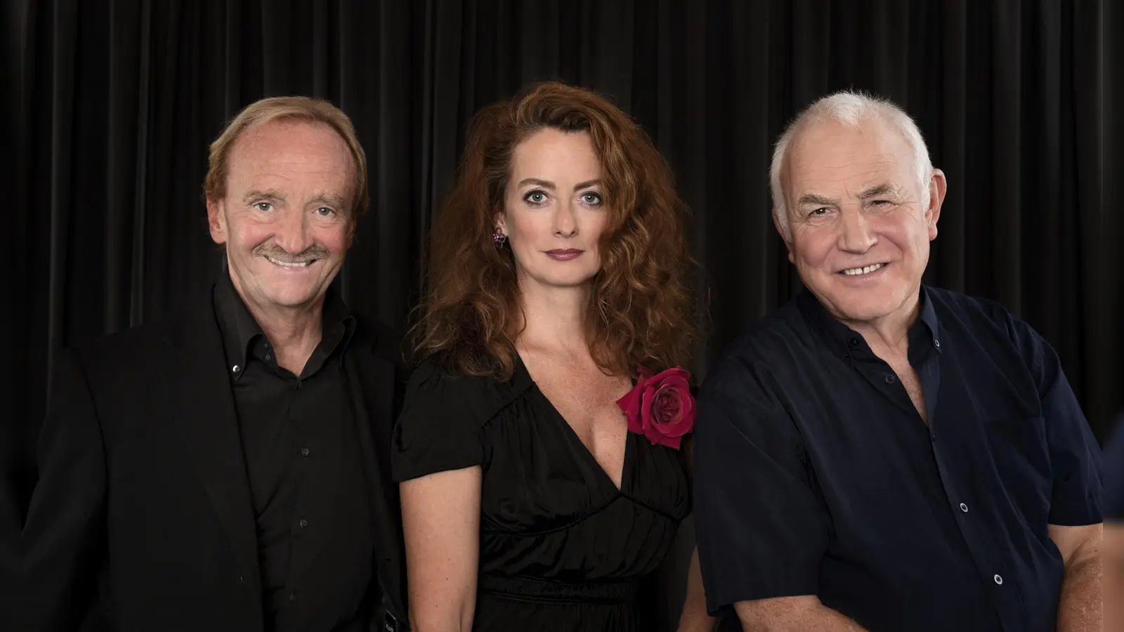 Frederic Hollay, Julia von Miller und Anatol Regnier (v.l.) lassen Schlager aufleben und gehen auch auf ihre Hintergründe ein (Foto: C.A.HELLHAKE DIETRAMSZELL 2013)