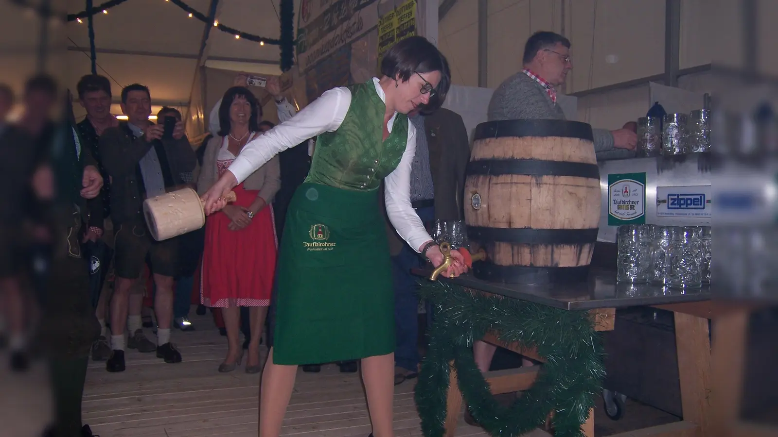 O´zapft, heißt es ab 5. Juni im Holzland. (Foto: Holzlandvolksfest)