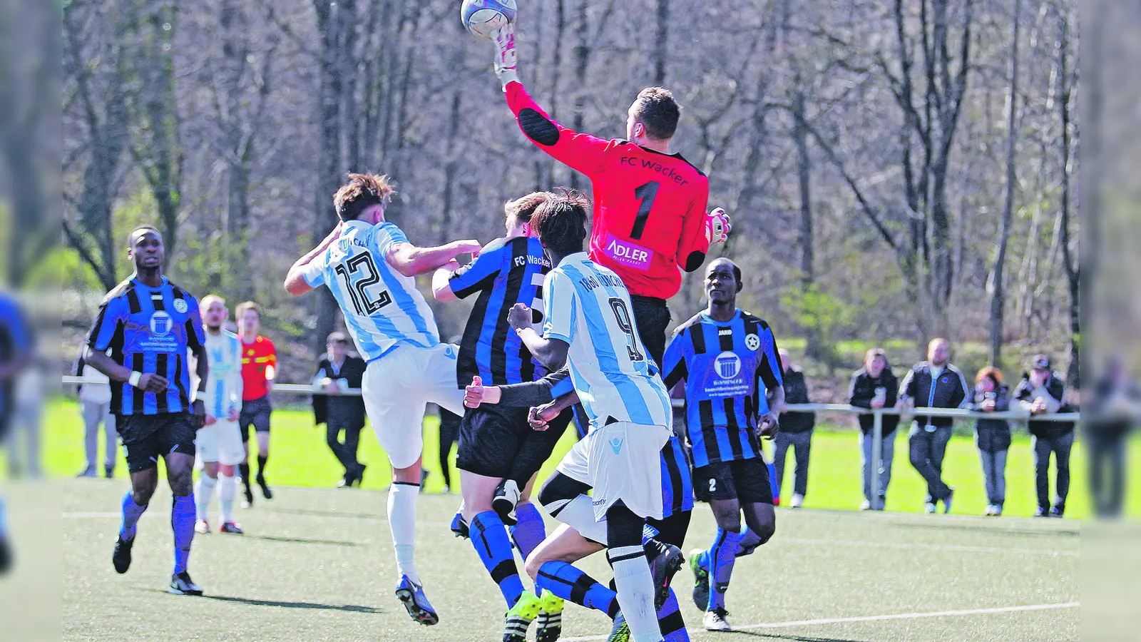 Bis Ende der 80er trug der FC Wacker München Stadtderbys gegen den TSV 1860 aus. In jüngerer Zeit ging es nur gegen die dritte Mannschaft der Löwen. (Archivbild: Anne Wild)