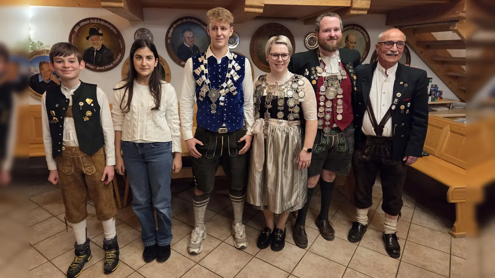 Die SG Hechendorf-Güntering ermittelte ihre Schützenköniginnen und Schützenkönige (von links): Quirin Preuß, Gülfem Belik, David Zeller, Nancy Petzold, Michael Schneider, Dieter Sterr. (Foto: SG)