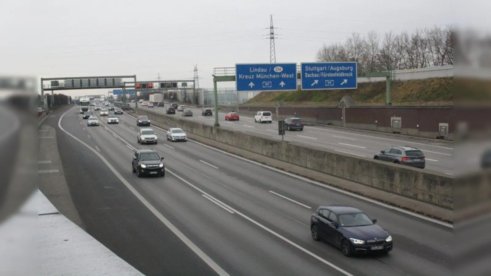 Die mehrjährige Sanierung des Allacher Tunnels (hier eine der Zufahrten der A 99) wird spürbare Auswirkungen auf den Verkehr in Karlsfeld haben. Der Verkehr und seine Regelung spielen aber auch innerhalb des Ortes eine zentrale Rolle für das Lebensgefühl der Bürger. (Foto: job)