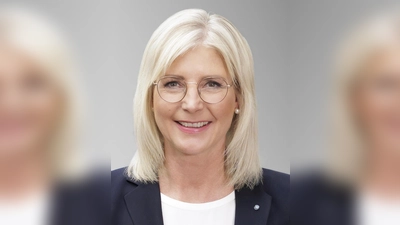 Bayerische Staatsministerin für Familie, Arbeit und Soziales, Ulrike Scharf, verspricht bei der Ausbildung niemanden allein zu lassen.  (Foto: StMAS)