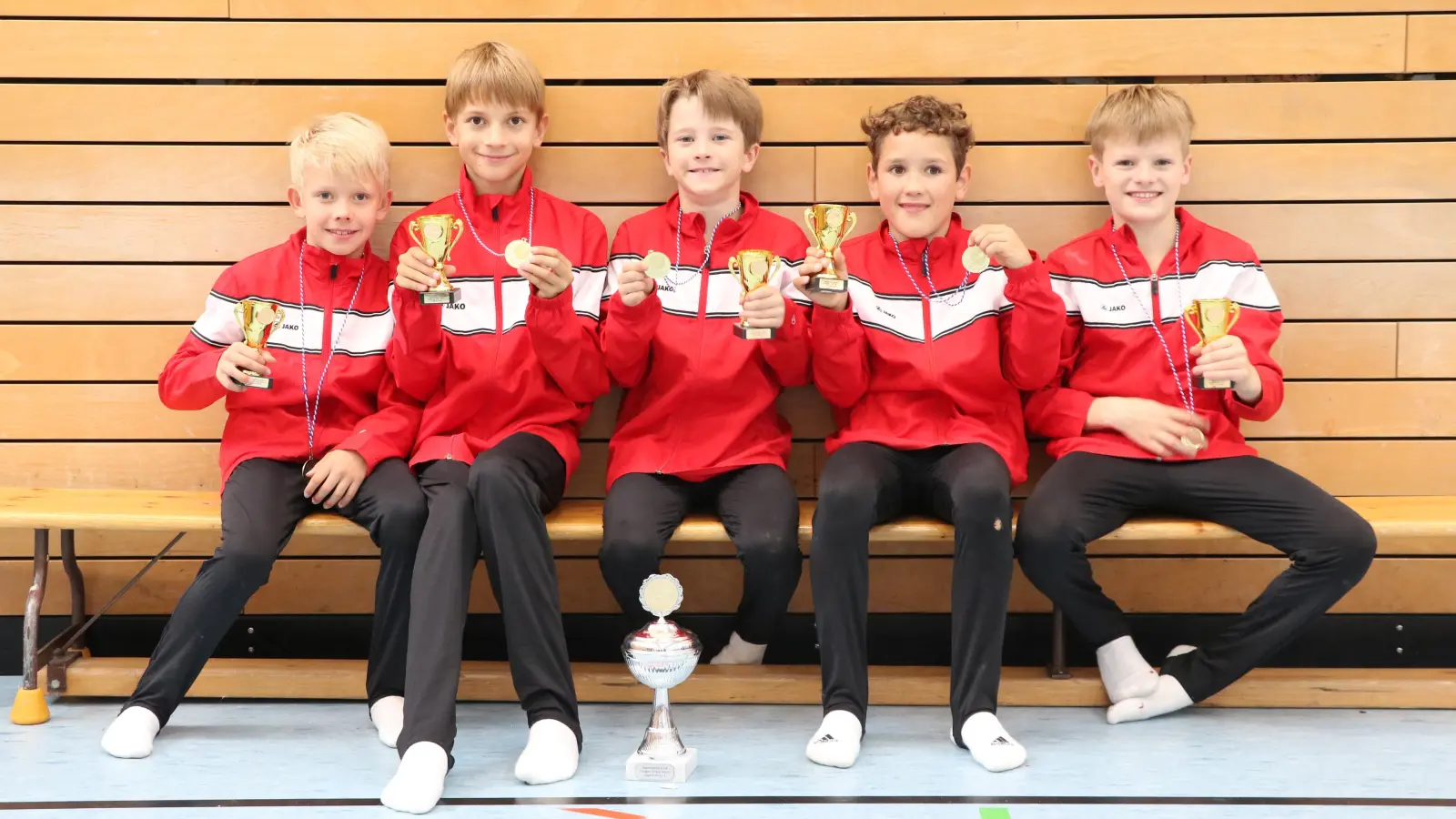 Erfolgreiche Jungs: Die Mannschaft M10-11 kam auf Platz 1 und qualifizierte sich für den Regionalentscheid. (Foto: TSV UG)