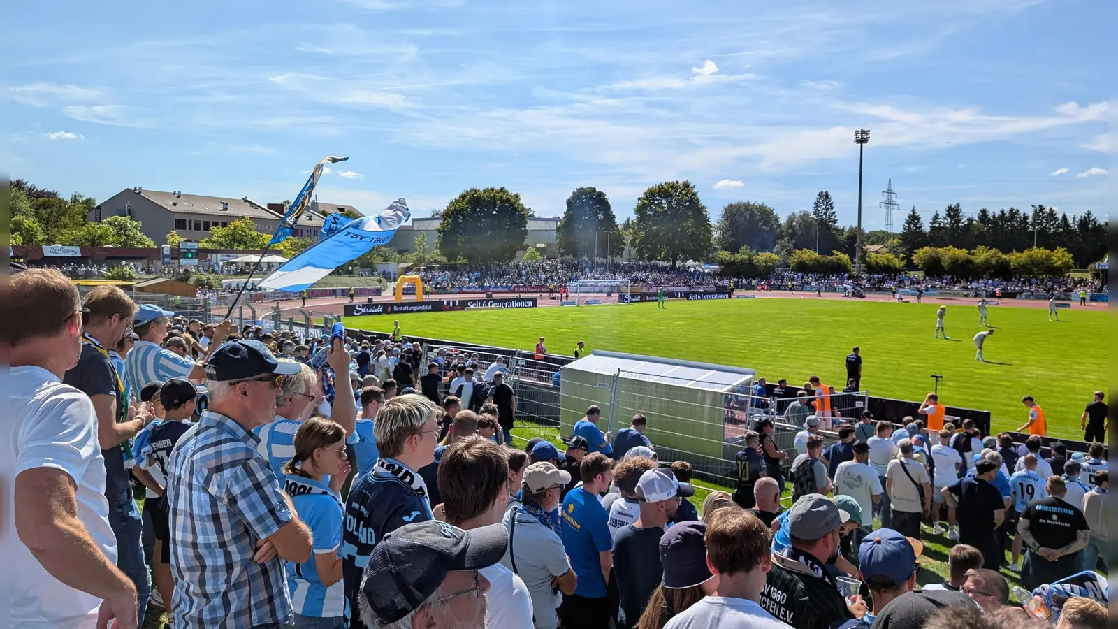 Favoritensieg: die Münchner Löwen im Toto-Pokal-Achtelfinale.  (Foto: M. Forster)