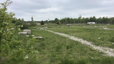 Ausgewählte Wege in der Südlichen Fröttmaninger Heide sollen Namen bekommen. Hier sind Anwohner und Besucher im Rahmen einer Mitmachaktion gefragt.  (Foto: Daniel Mielcarek)