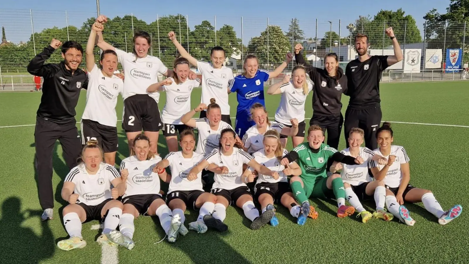 Noch Anfang April war der FC Stern München Schlusslicht in der Frauen-Bayernliga. Dann gelang durch eine sensationelle Serie doch noch der Klassenerhalt. (Foto: Verein)