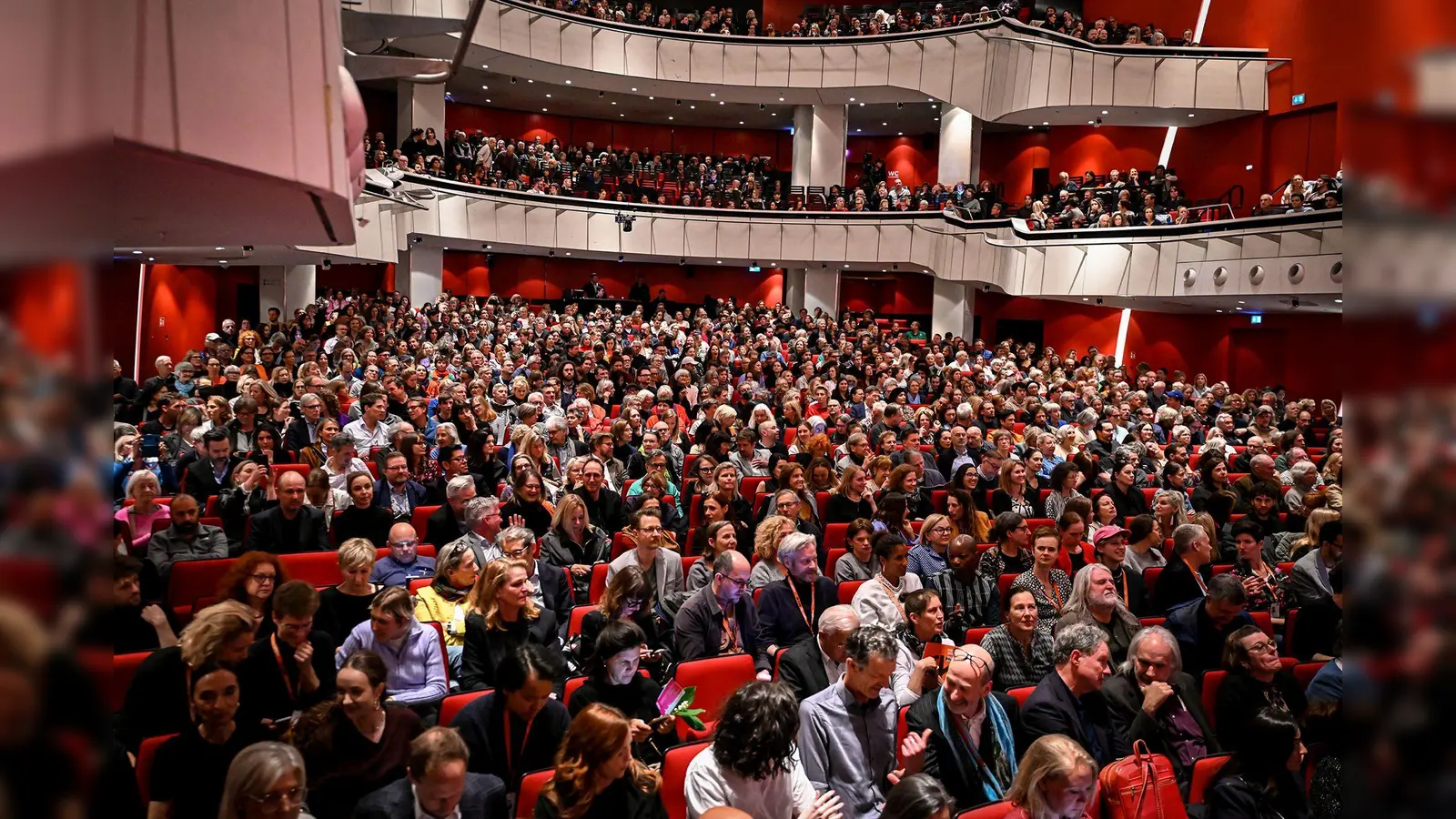 Das 40. DokFest München 2025 wurde im Deutschen Theater eröffnet. (Foto: Ronny Heine)