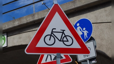 Seit kurzem liegt eine Machbarkeitsstudie zum „bike and ride“-Verkehr in der Laimer Röhre vor, die u.a. konkrete Vorschläge zur Schaffung von Fahrradabstellanlage enthält. (Foto: Beatrix Köber)
