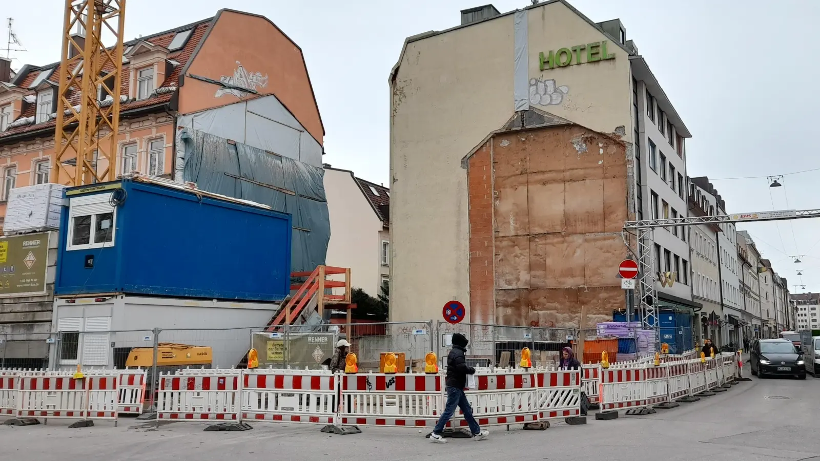 Wo einst das „Dönerhaus“ stand soll ein neues Boardinghaus mit 30 Apartments gebaut werden. (Foto: Beatrix Köber)