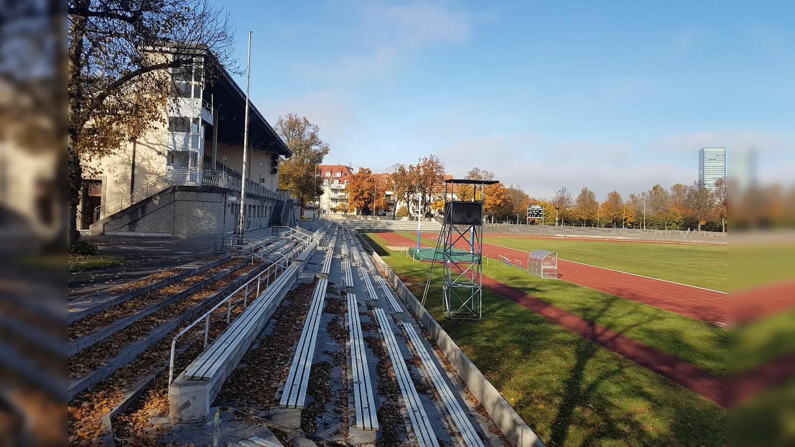 Das Dantestadion feiert sein Comeback als Fußballstadion: Im August sind hier zwei Heimspiele des Regionalligisten Türkgücü München angesetzt. (Foto: bas)