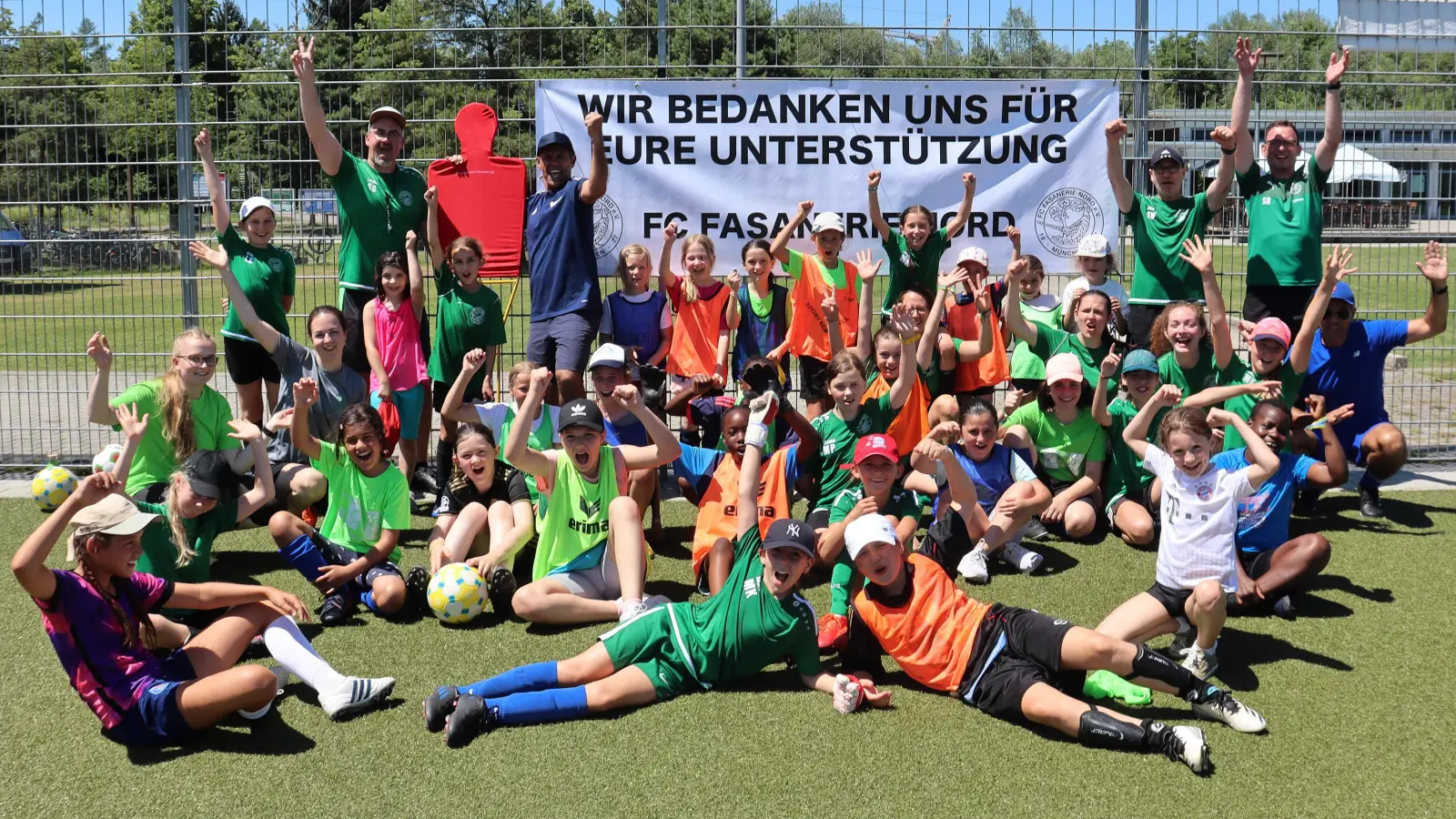 Zum Girls' Day lädt der FC Fasanerie-Nord für Samstag, 5. Juli, ein. Er freut sich, von 10 bis 13 Uhr viele interessierte Mädchen begrüßen zu dürfen. (Foto: Helmut Weltmaier)