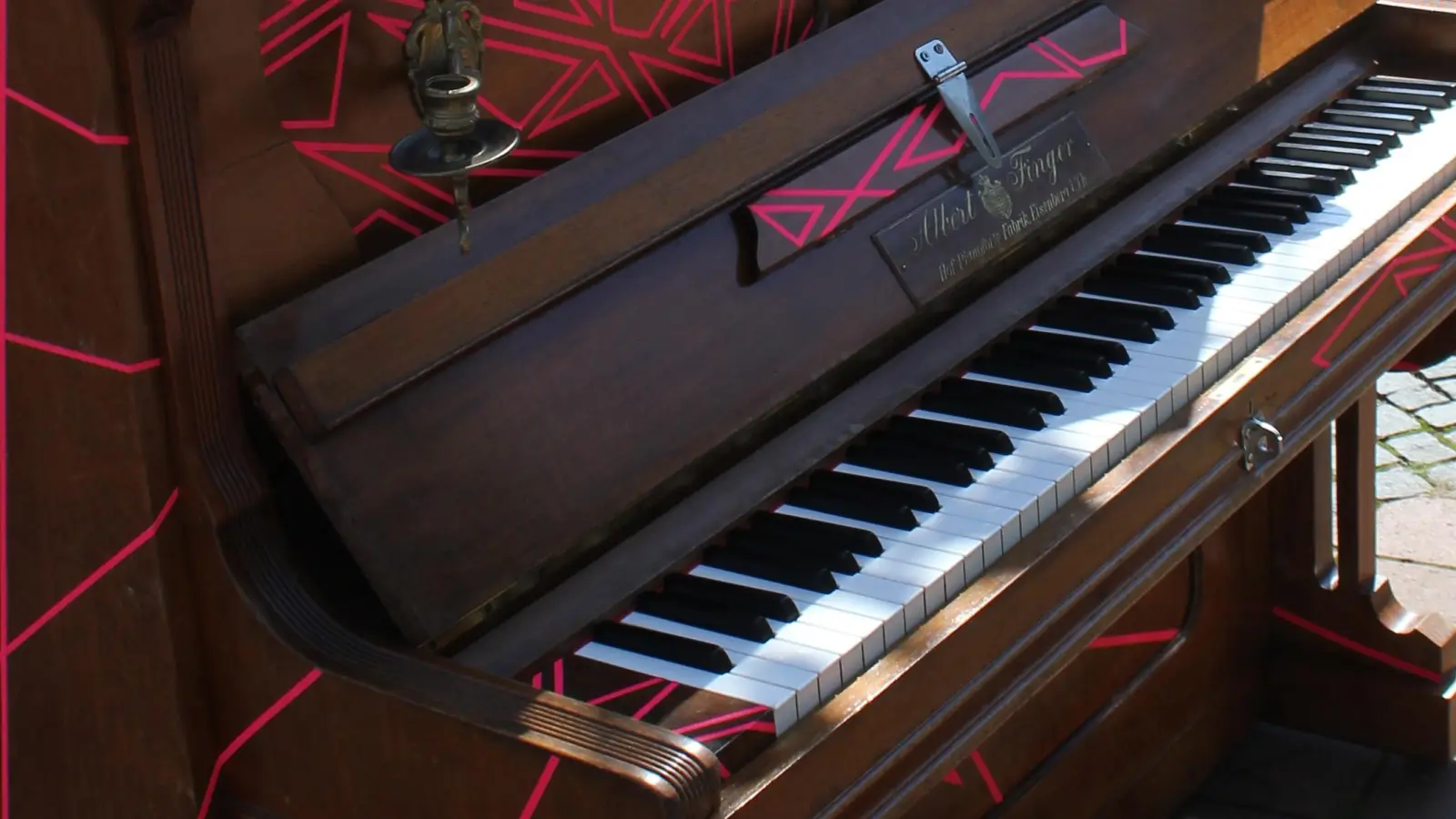 Es gibt Babys und ein Klavier im Pelkovenschlössl. (Foto: Daniel Mielcarek)