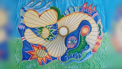 Die gebürtige Münchnerin Angelika Lorenz zeigt die Ausstellung „Verwandlungen”. (Foto: Angelika Lorenz)