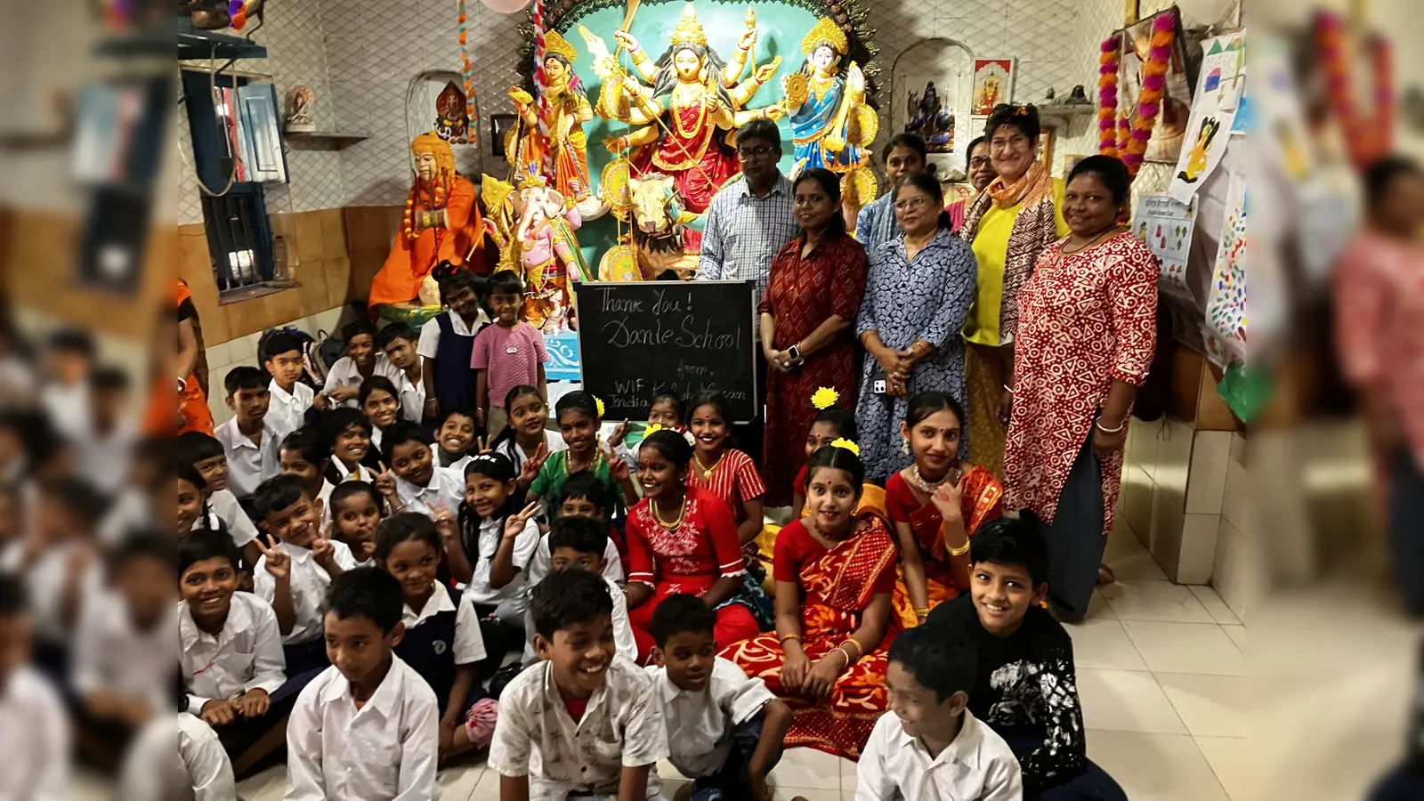 Im Sasan-Center in Kalkutta machen die Kinder ihre Hausaufgaben, werden medizinisch versorgt, können tanzen, spielen und erhalten nahrhafte Lebensmittelrationen für ihre Familien.  (Foto: pr)