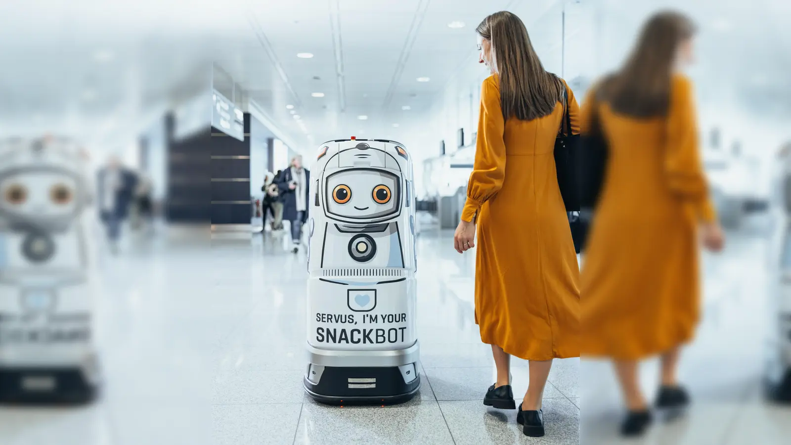 Ein Roboter versorgt neuerdings Passagiere mit Getränken und Snacks am Airport.<br> (Foto: FMG)