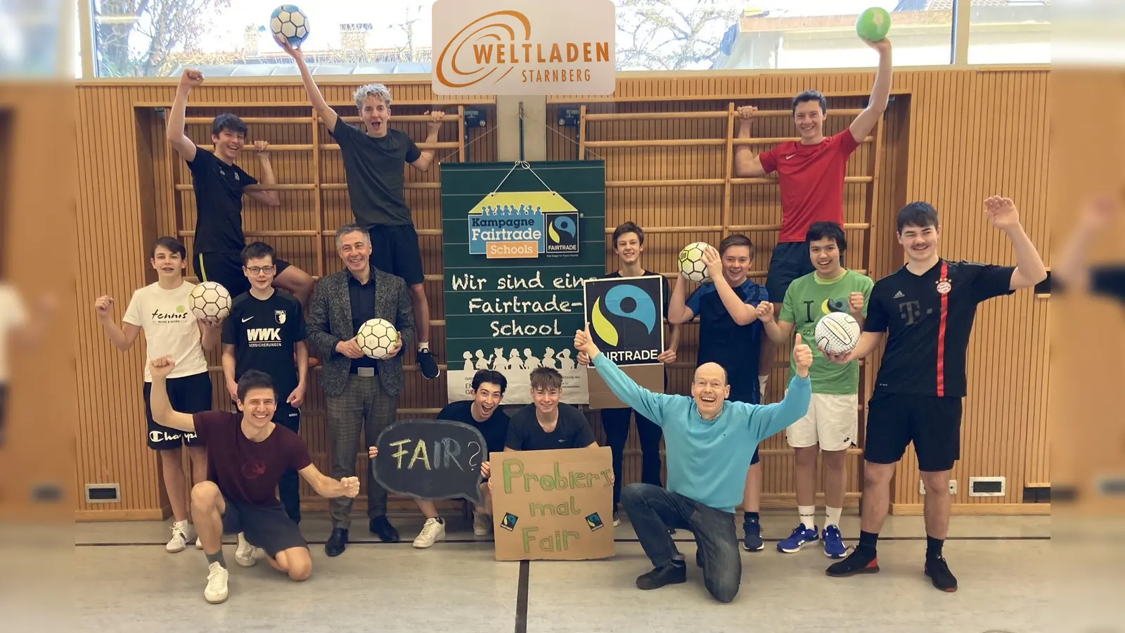 Hand-, Fuß- und Volleyball: Die Schüler am Gymnasium Starnberg freuen sich über die gewonnenen Fairtrade-Bälle. (Foto: Stadt Starnberg)