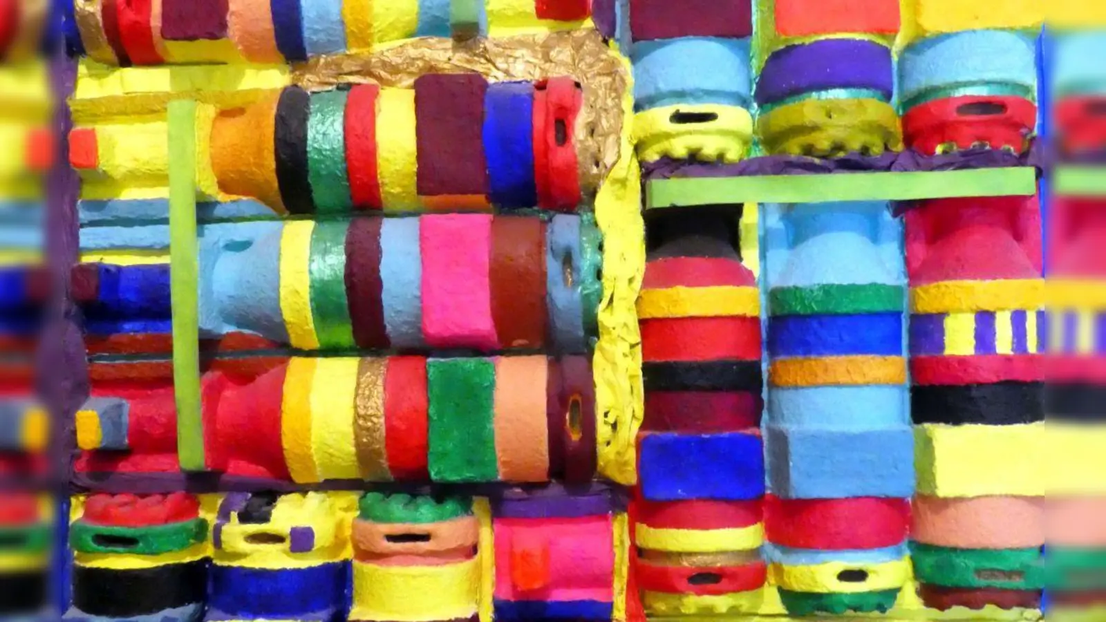 Upcycling-Arbeit der Künstlerin Christa Tucci. (Foto: Christa Tucci)