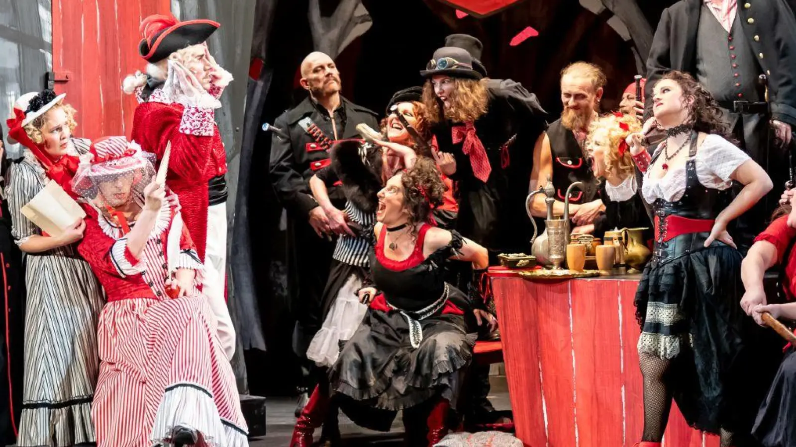 Lustiges Räuberleben: Im Wirtshaus geht's rund. (Foto: FLTB/ Robert James Perkins)