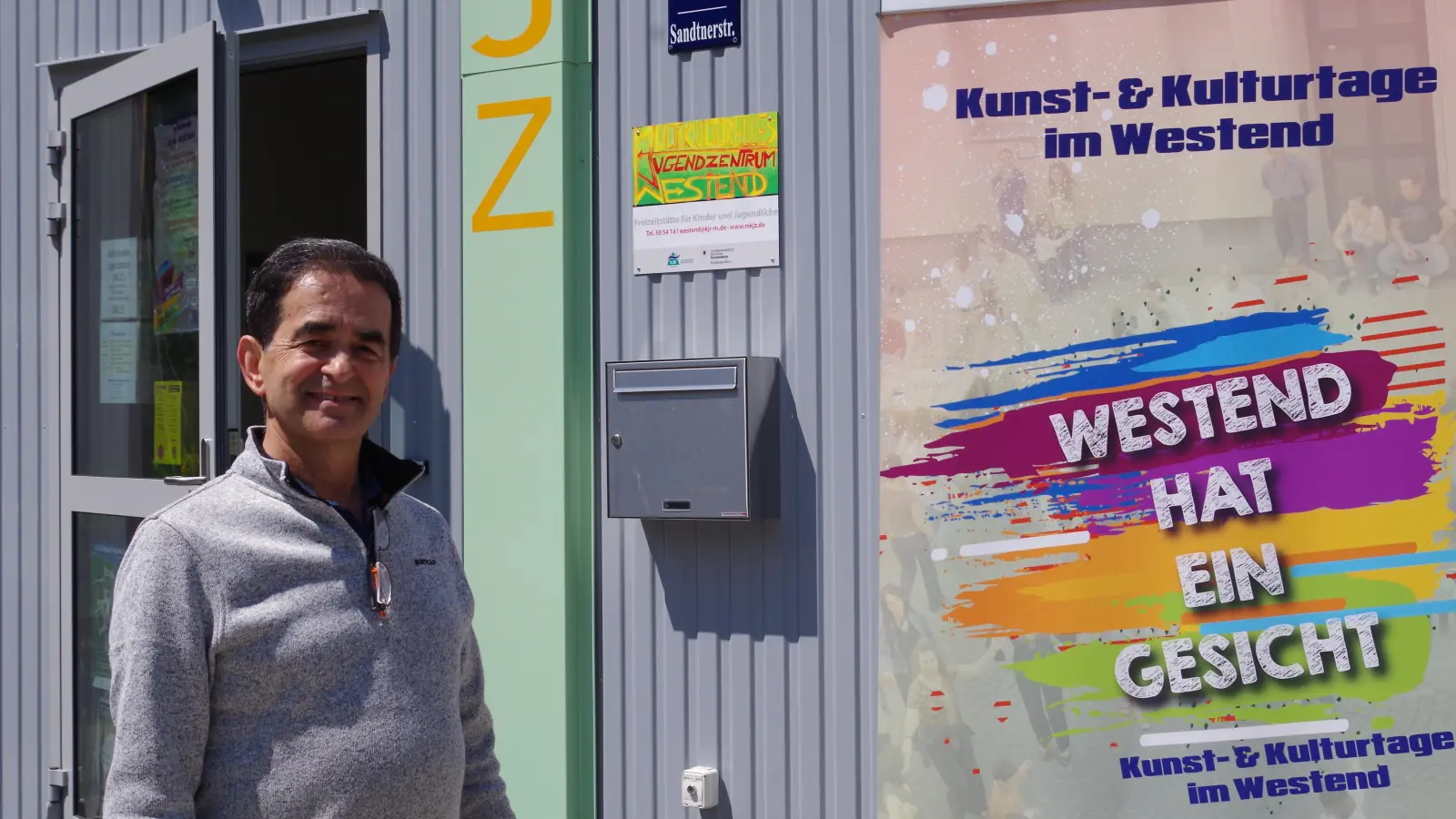 Mit einem großen Abschiedsfest, das am Freitag 21. Juni am Georg-Freundorfer-Platz gefeiert wird, verabschiedet sich Ismail Sahin vom MKJZ in den Ruhestand. (Foto: Beatrix Köber)