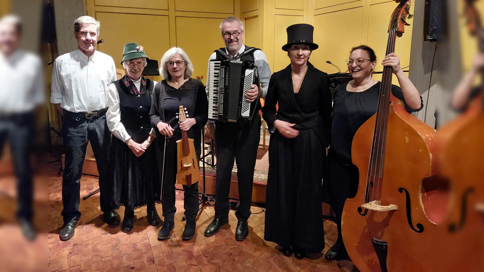 Die zahlreichen Künstler sorgten beim St. Georg-Brettl für einen unterhaltsamen Abend. (Foto: Robert Tänzer)