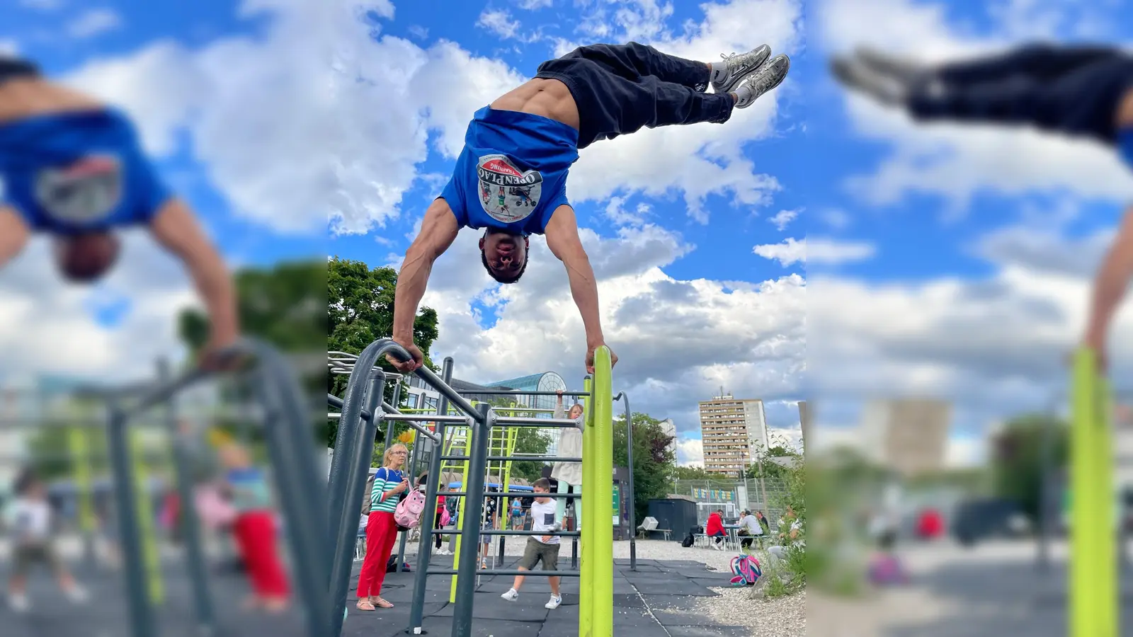 Trainer Yussef zeigt allen Interessierten, wie man mit seinem eigenen Körpergewicht trainieren kann.  (F: Hannah Gessler)