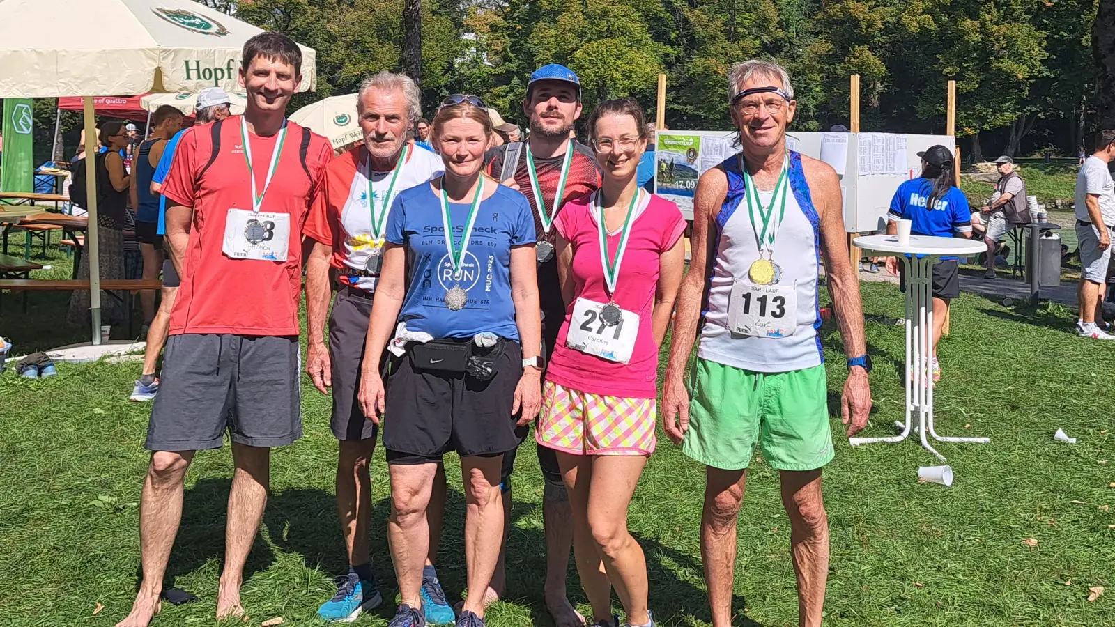 Damit die gute Laufform, wie auf unserem Foto beim Isarrlauf im September unter Beweis gestellt, auch im Winter nicht verloren geht, gibt es beim ESV auch im Winter ein Lauftraining. (Foto: ESV)