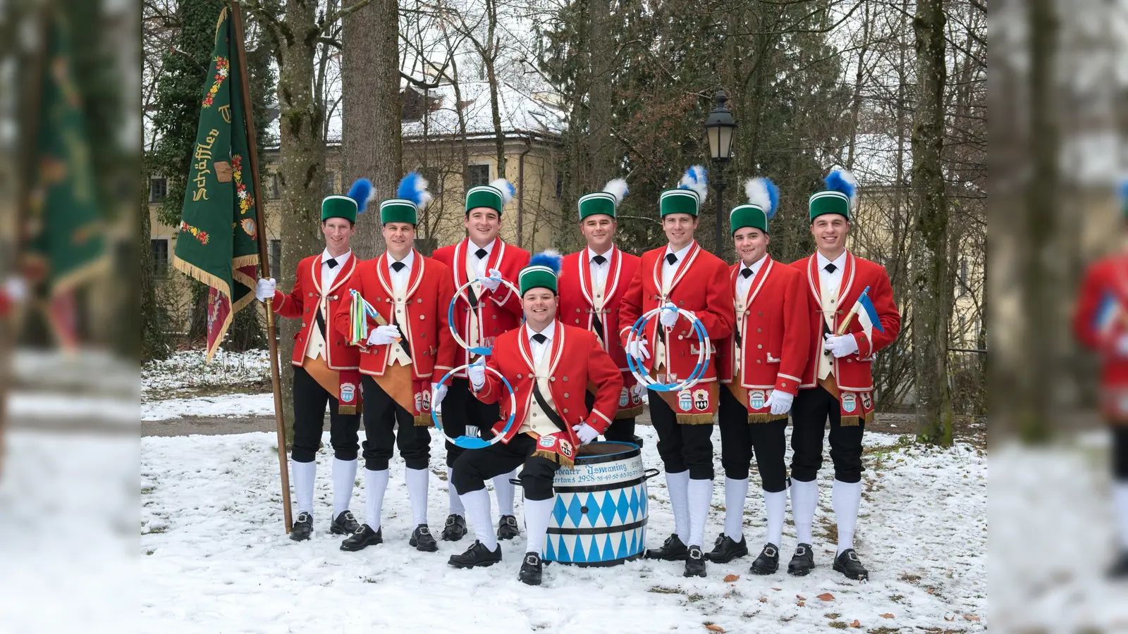 Die Schäffler, hier aus Ismaning, treten unter anderem am Freitag, 11. Januar um 13.15 Uhr in der Konditorei Münchner Freiheit im Josef-Dollinger-Bogen Freimann auf. (Foto: Bauerntheater Ismaning)