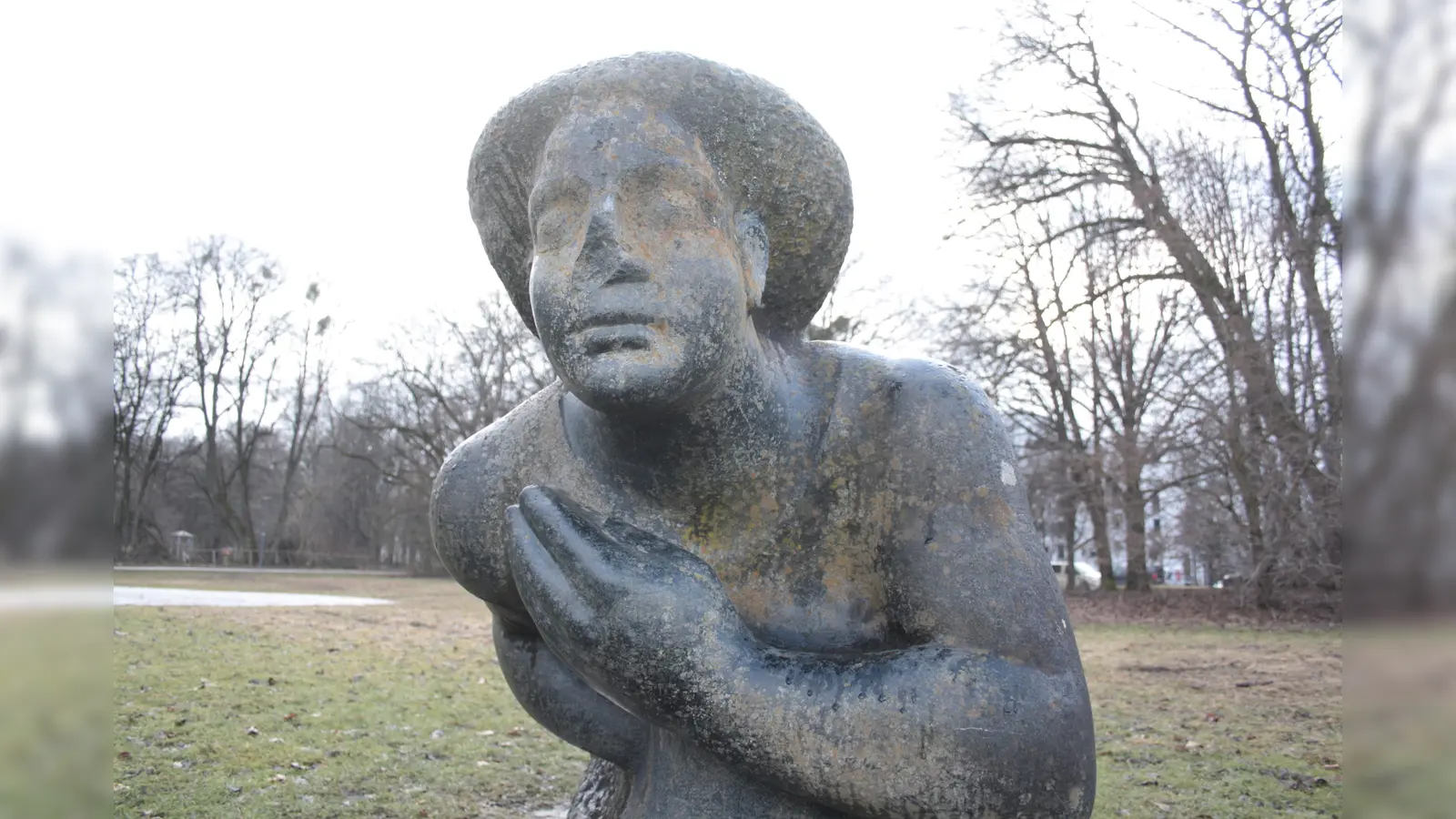 Die Skulptur der Isis wurden während des Zweiten Weltkriegs stark beschädigt. (Foto: job)