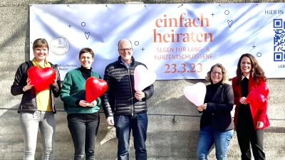 Waren auch schon 2023 mit von der Partie und freuen sich auch heuer auf viele Heiratswillige in der Christuskirche, das Team um Pfarrerin Stefanie Wist. (Archivbild: hw)