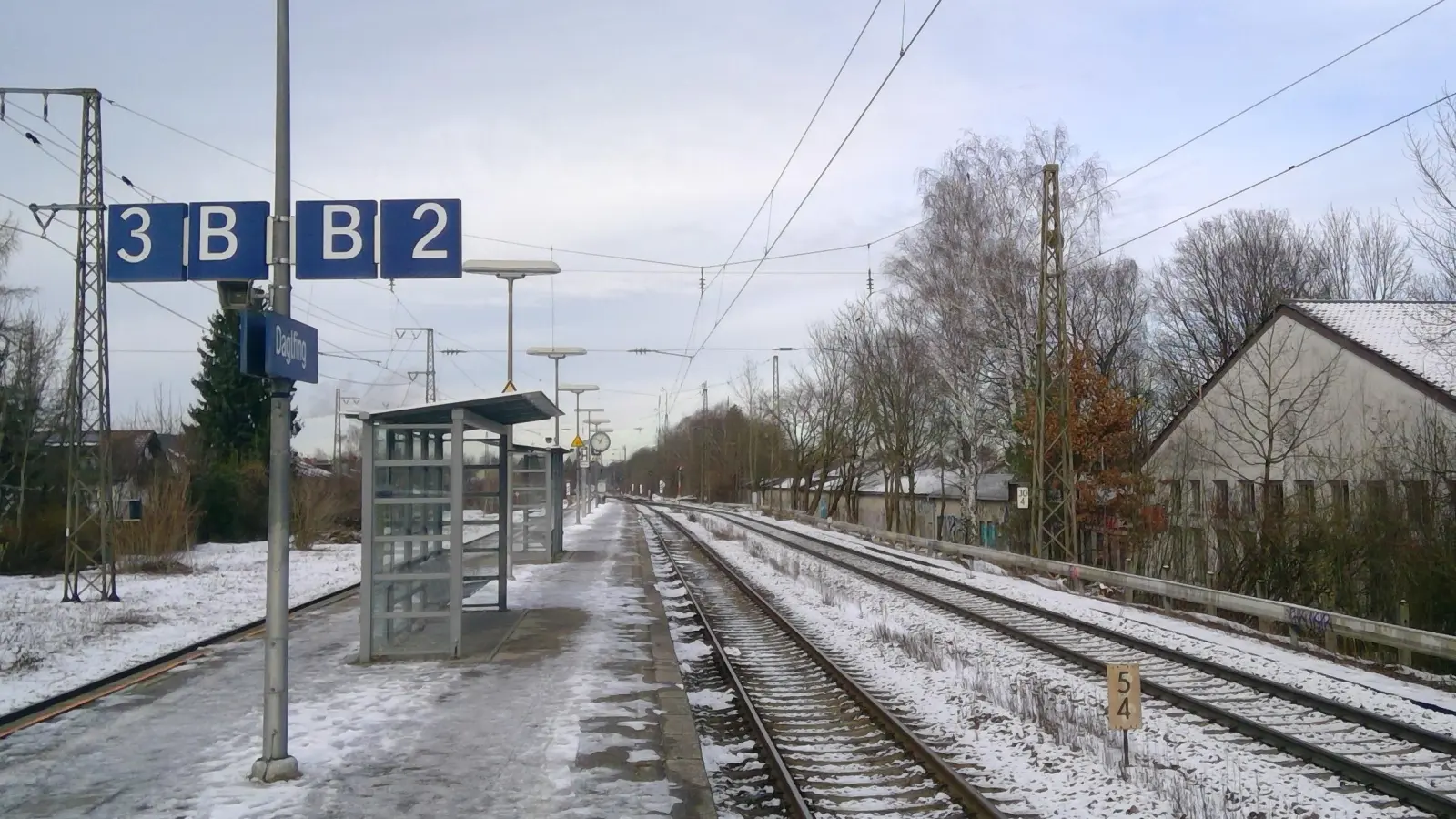Auch der S-Bahnhalt Daglfing wird vorübergehend nicht angefahren. (Foto: bas)