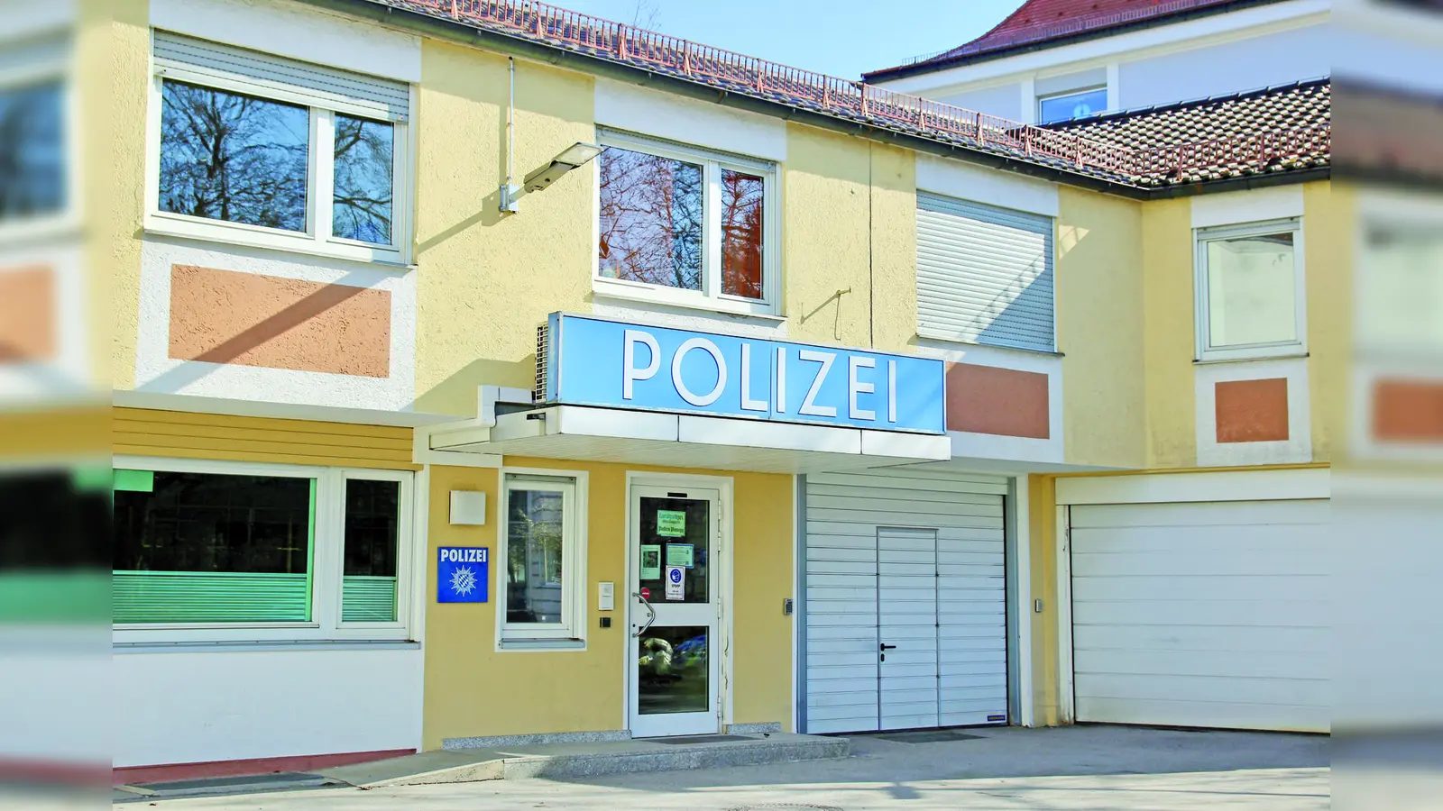 Reonivierungsbedürftig, zu klein und nun auch mit schlechten Wasserrohren. Die Gemeinde Planegg sucht nach Lösungen. (Foto: us)