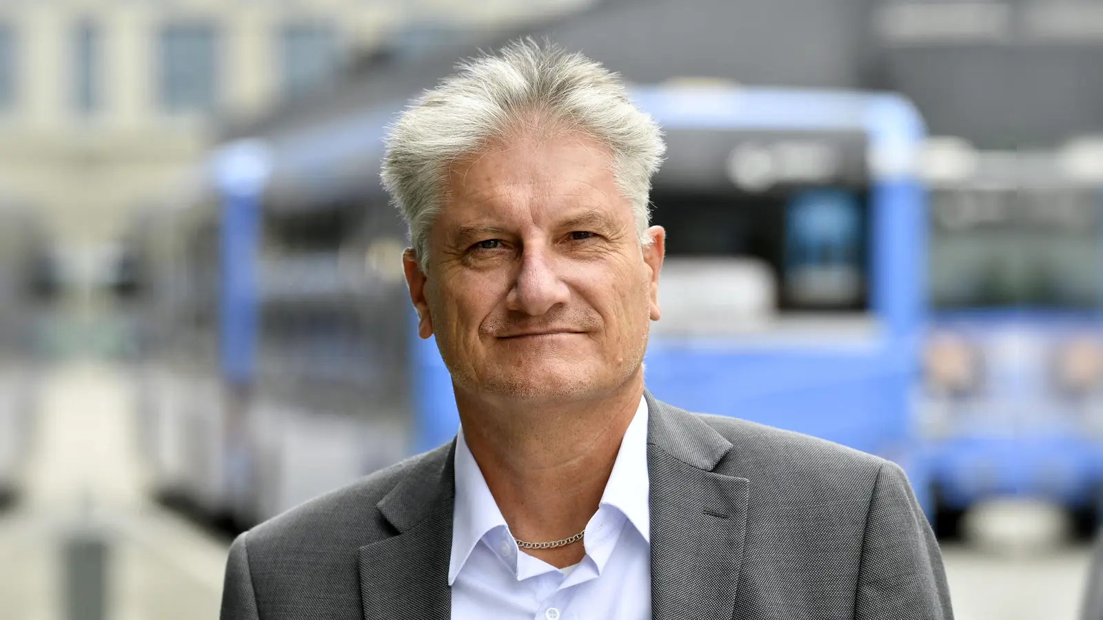 MVG-Bus-Chef Veit Bodenschatz freut sich, dass dank intensiver Bemühungen um neues Fahrpersonal wieder alles rund läuft. (Foto: SWM/ MVG)